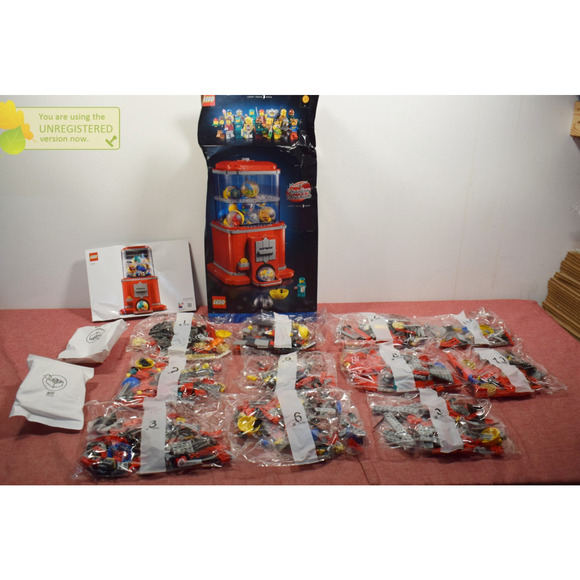 LEGO Ideas Minifigure Vending Machine 21358